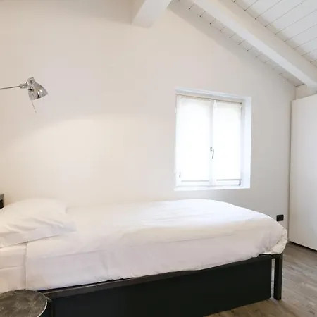 Nenè - La Scalinata