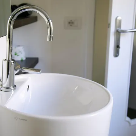 Nenè - La Scalinata